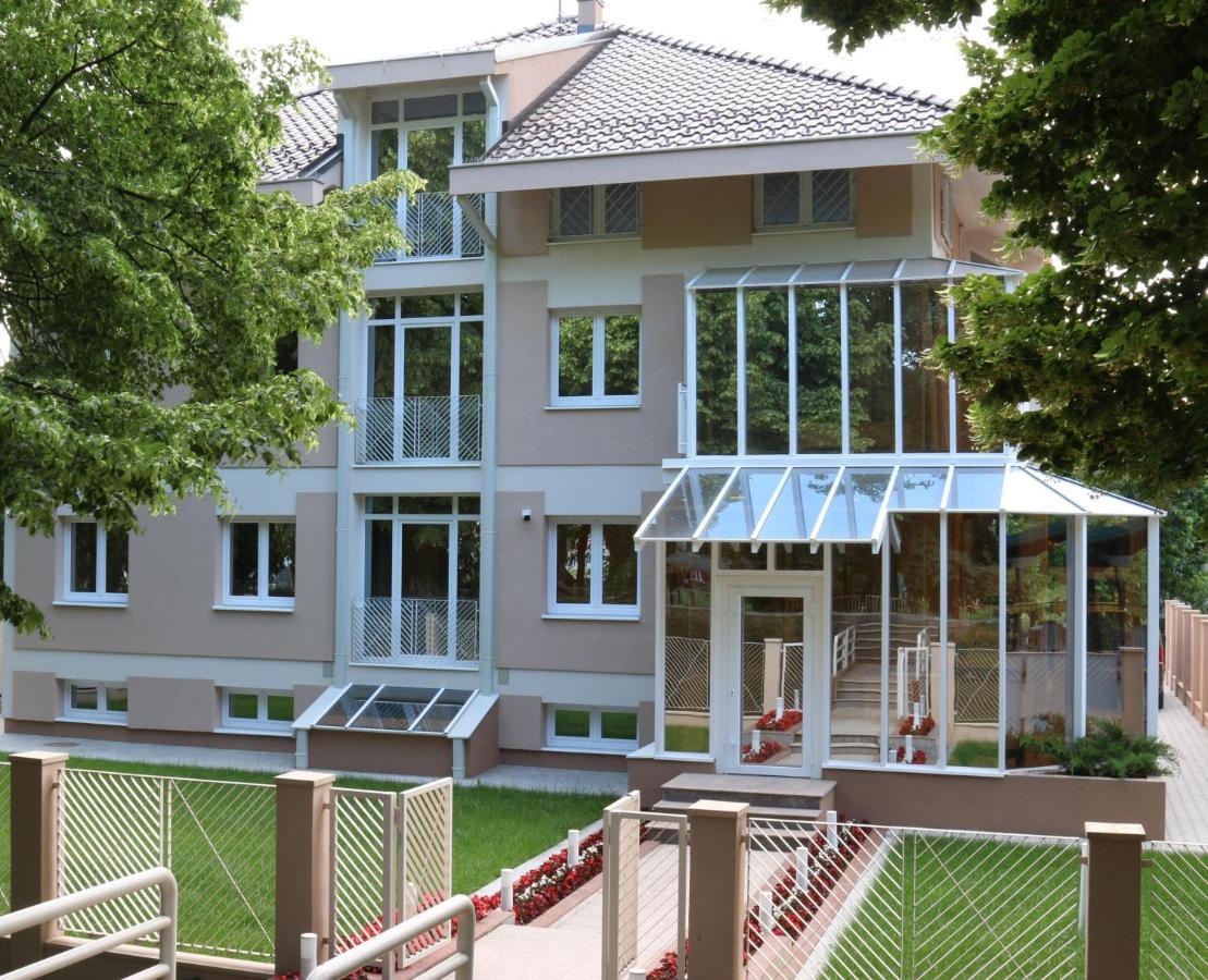Grand Park Rooms & Apartments Čačak Extérieur photo