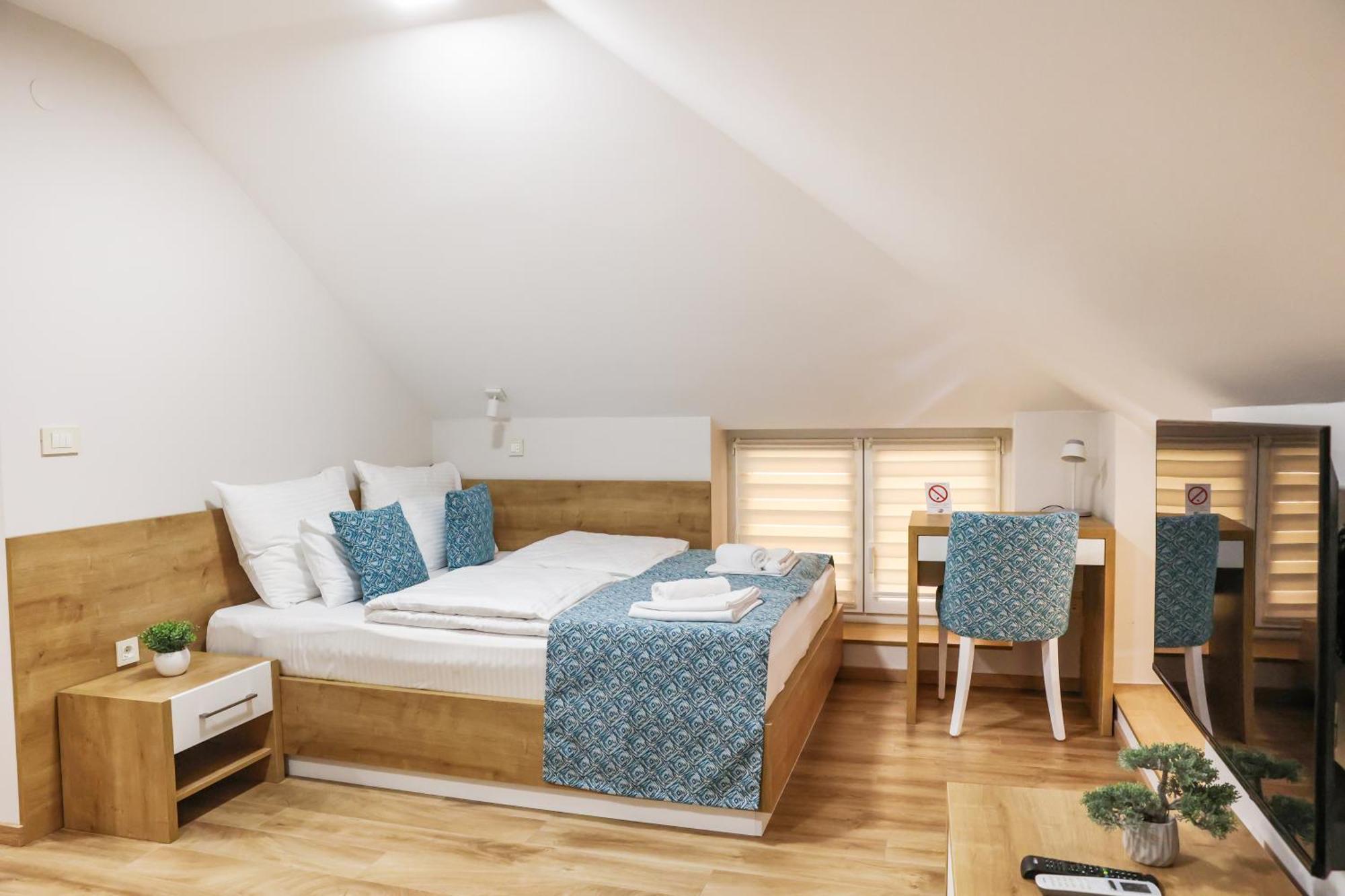Grand Park Rooms & Apartments Čačak Extérieur photo