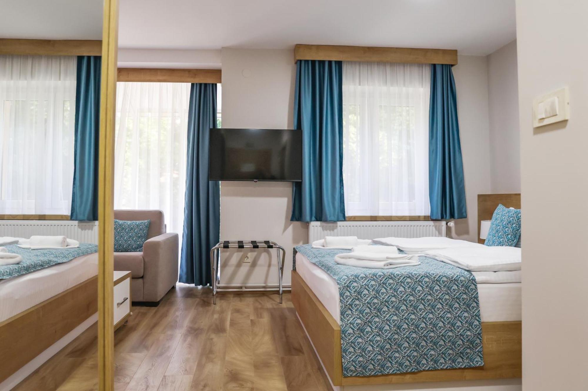 Grand Park Rooms & Apartments Čačak Extérieur photo
