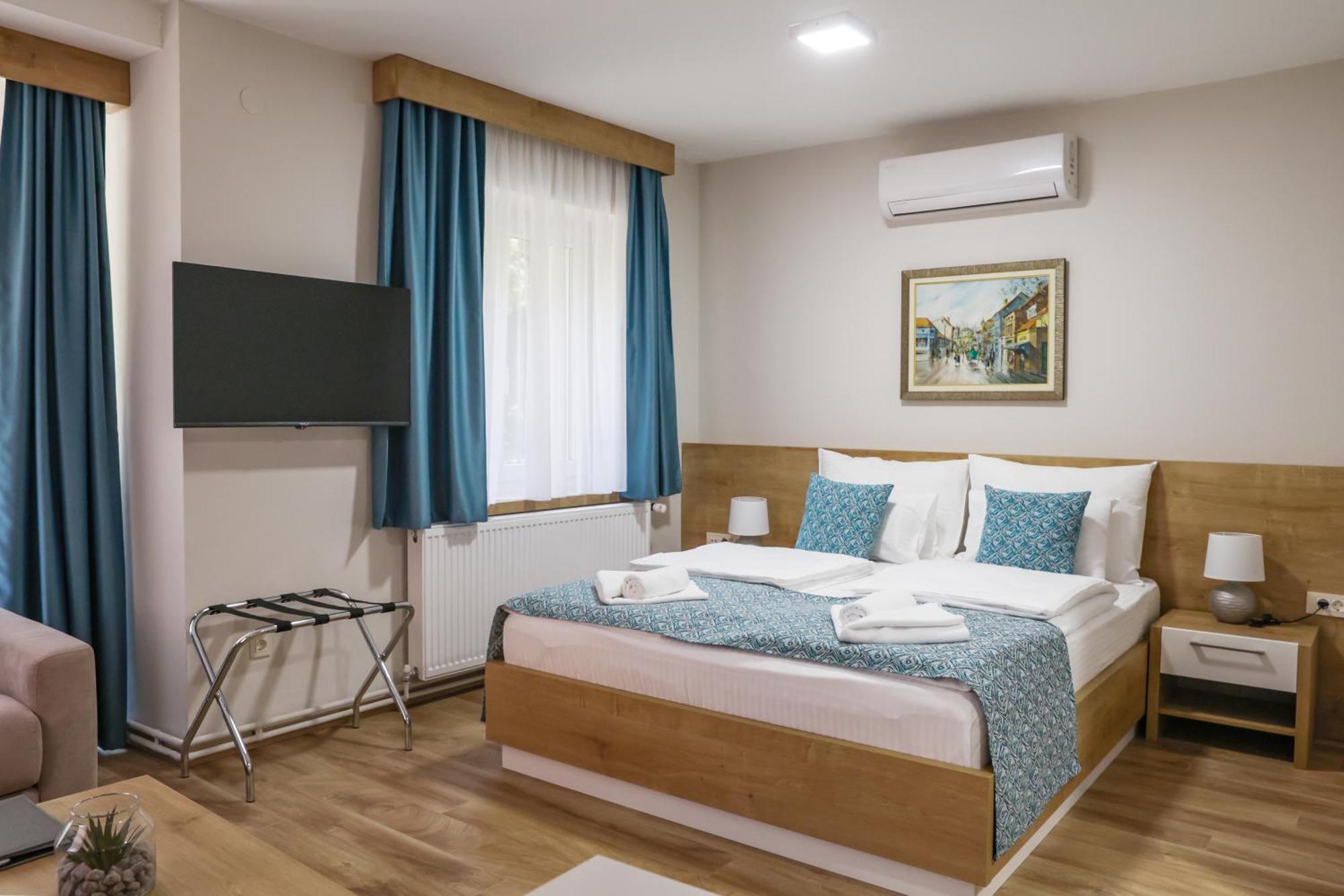 Grand Park Rooms & Apartments Čačak Extérieur photo