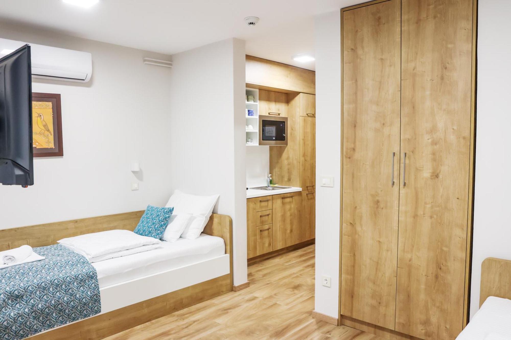 Grand Park Rooms & Apartments Čačak Extérieur photo