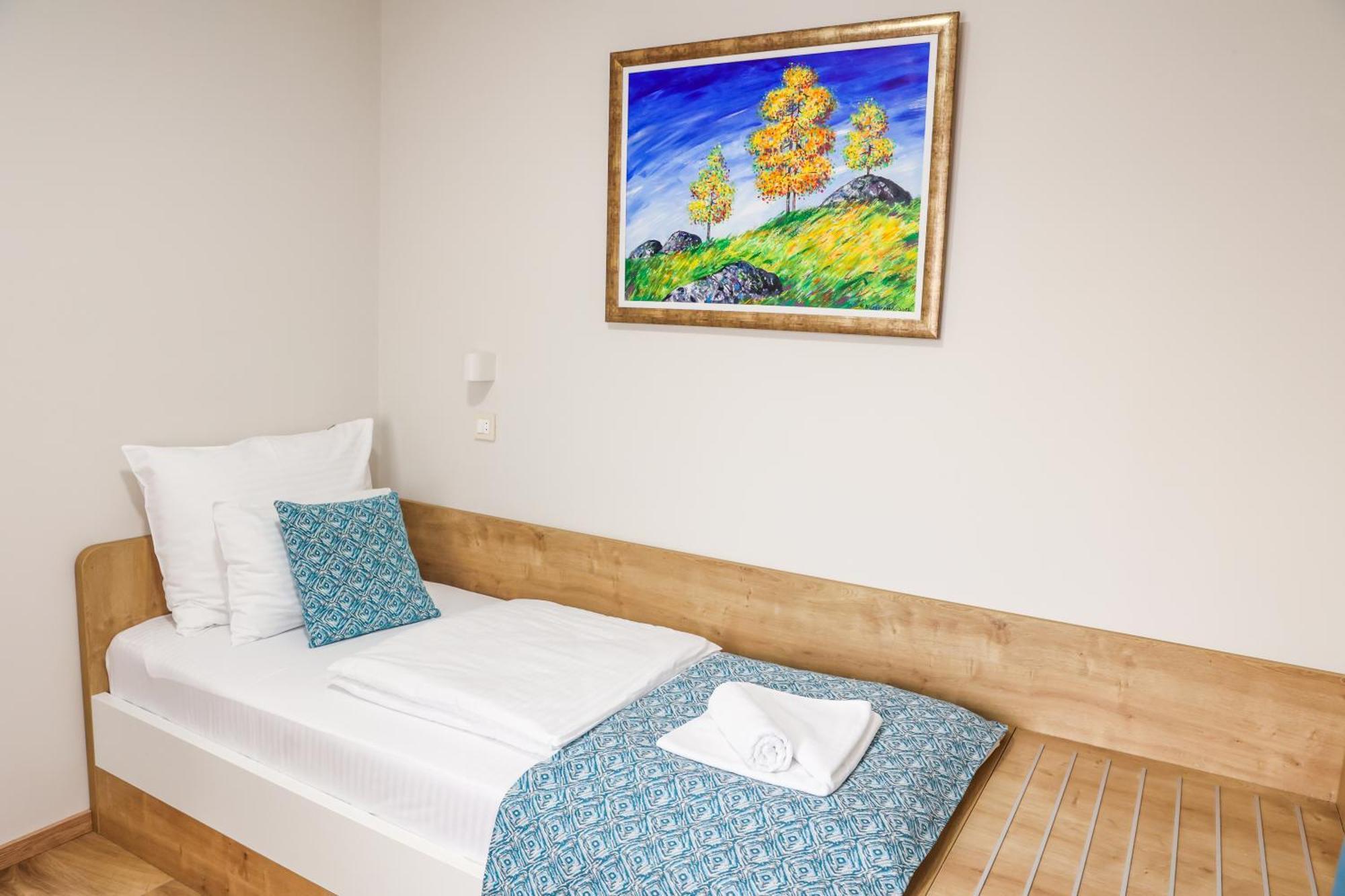 Grand Park Rooms & Apartments Čačak Extérieur photo