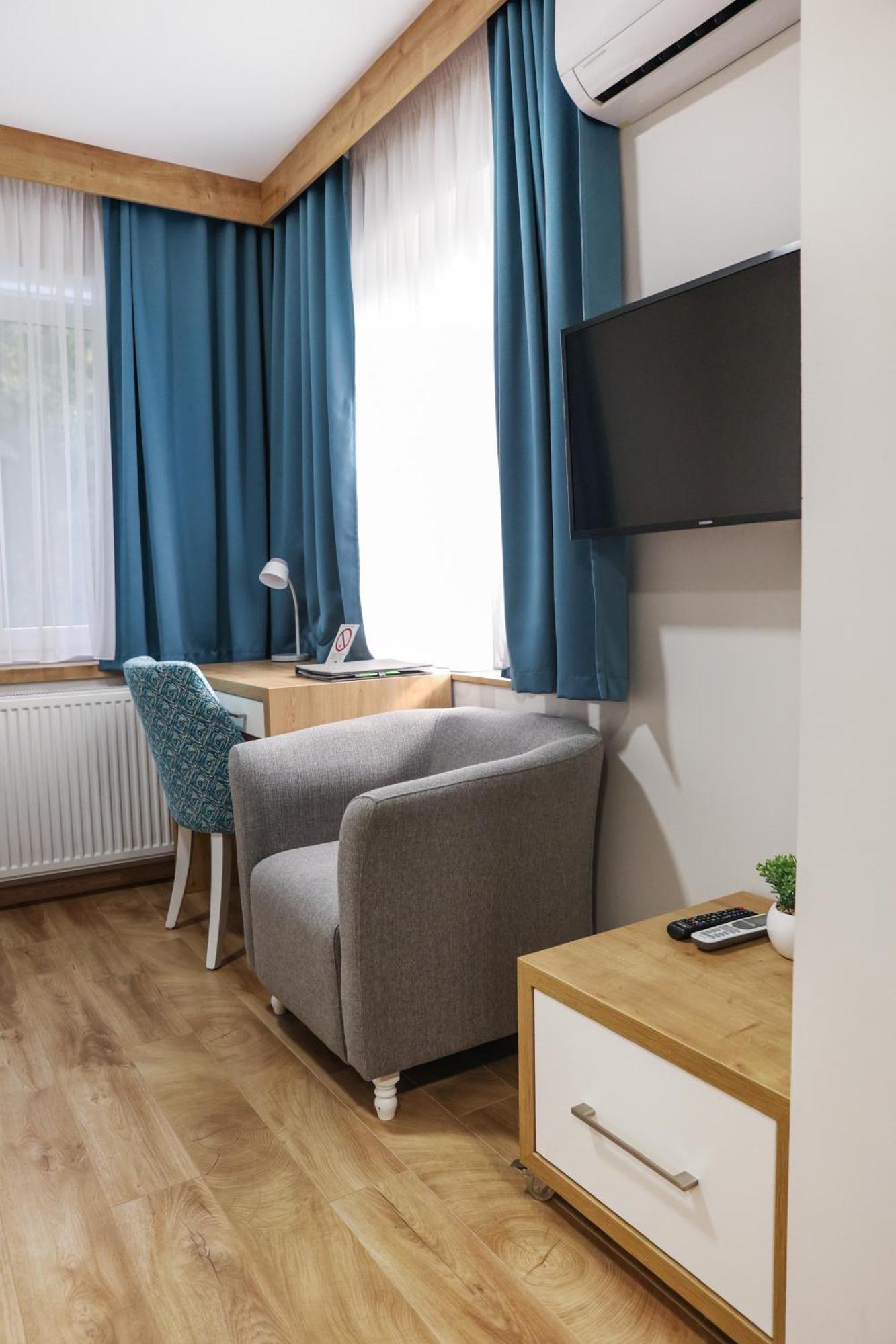 Grand Park Rooms & Apartments Čačak Extérieur photo